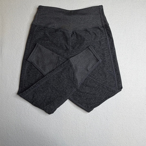 Alo Yoga High-Waist Alosoft Lounge Legging - Picture 4 of 12